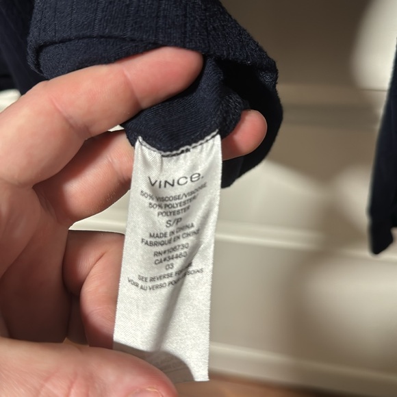 Vince coastal blue viscose/polyester ribbed LS Henley size small - Picture 3 of 5